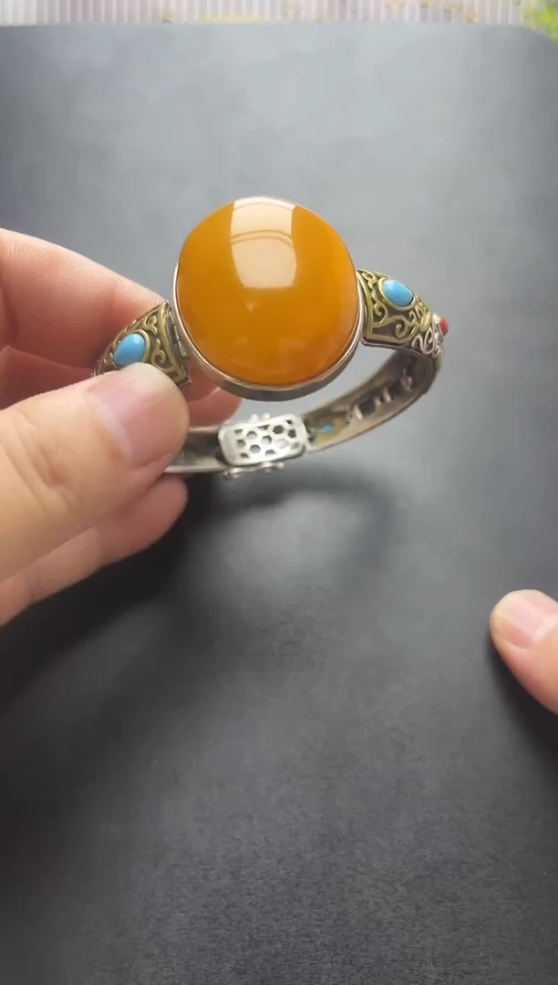 银S925镶嵌琥珀裸石蜜蜡手镯