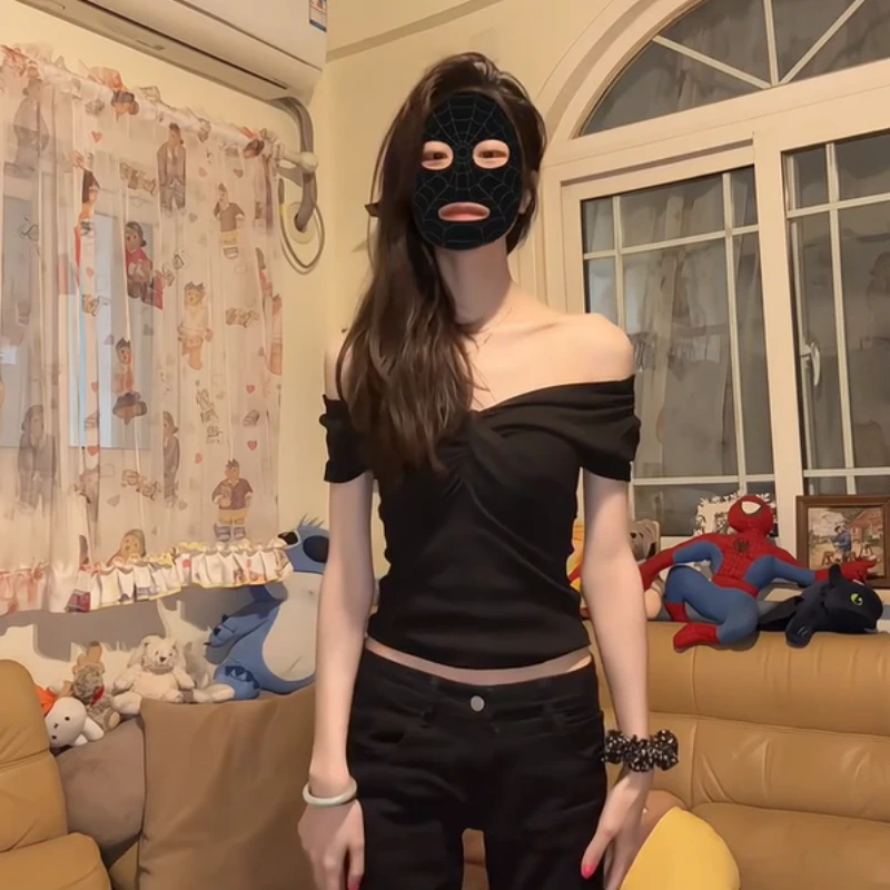 新款纯欲风设计感气质纯色一字肩纯欲短袖T恤时尚小众辣妹女上衣