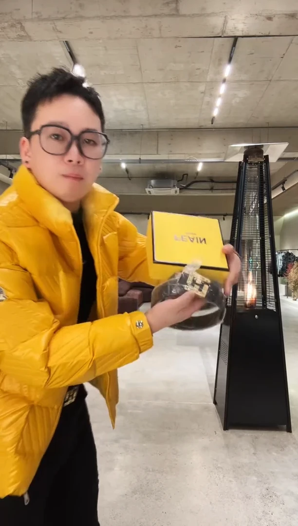 28-29  真皮F皮带（金色）