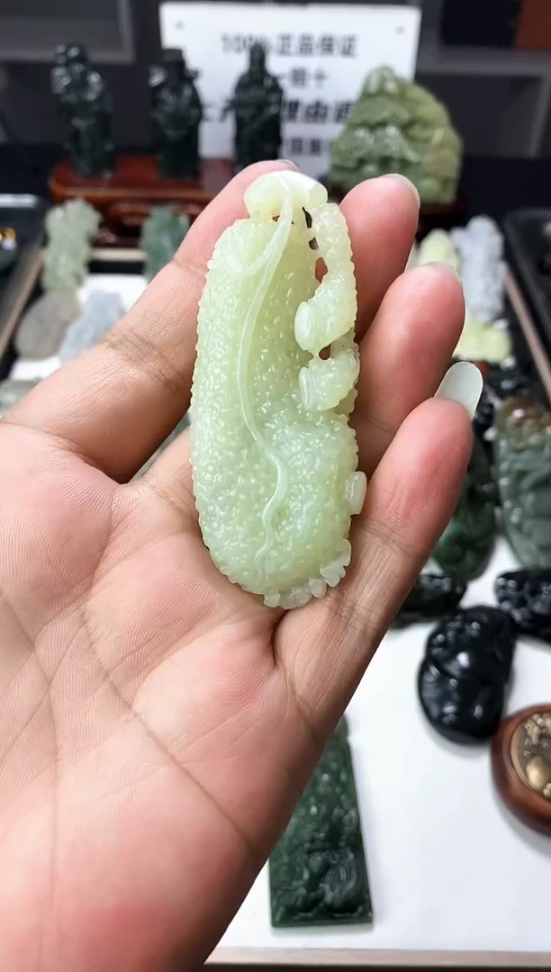 颈饰未镶嵌和田玉1
