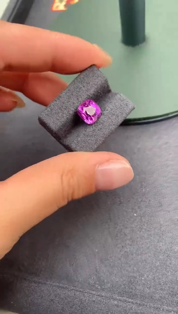 【闪购商品】彩色蓝宝石裸石未镶嵌4ct无烧紫蓝宝