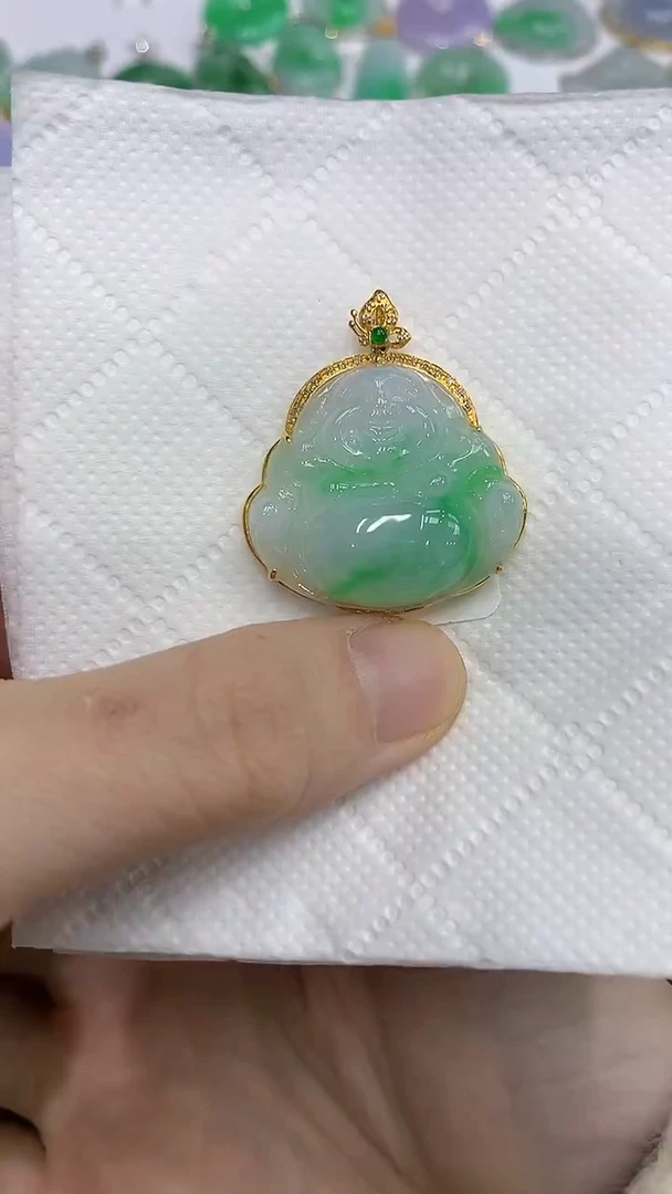 颈饰18K金镶嵌翡翠a货支持复检百元以上9元证书费自理