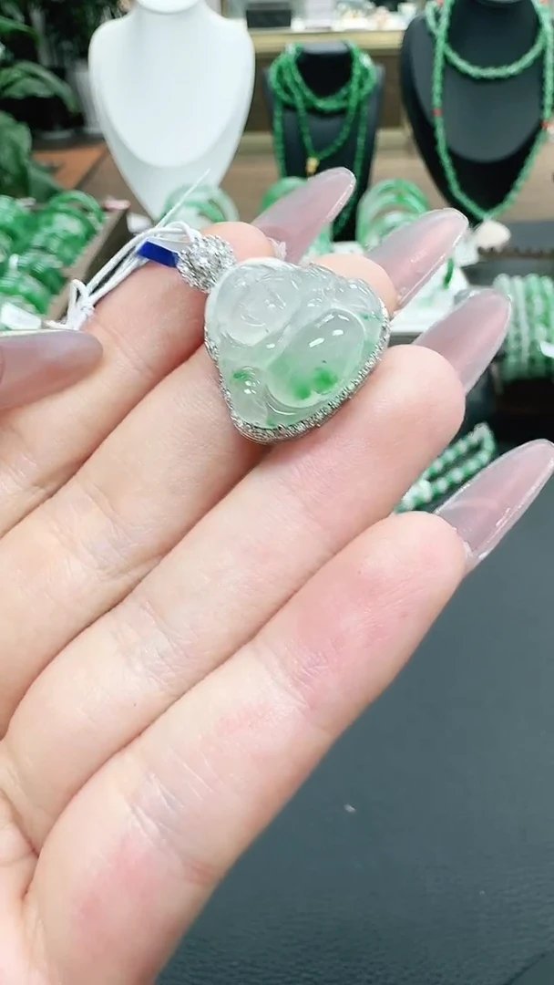 未镶嵌1石英质玉（非洲翠）/1559