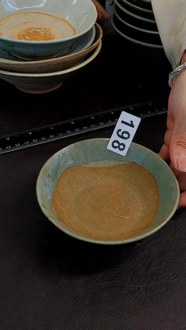 二****啥漂漂亮亮的瓷器编号198