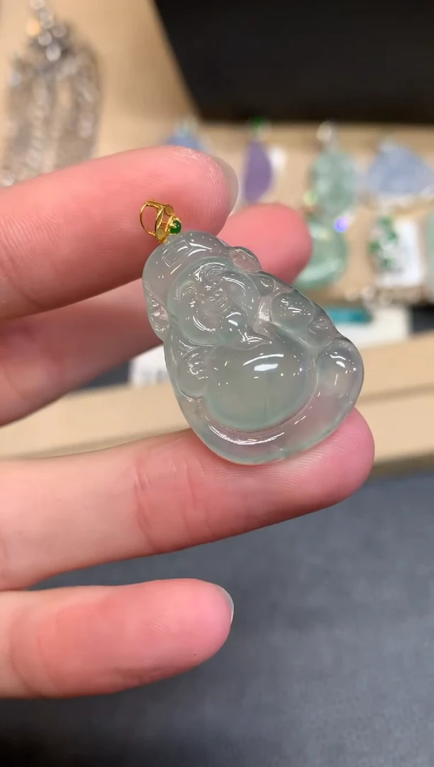 【闪购商品】翡翠颈饰18K金镶嵌财神爷【无服务费】