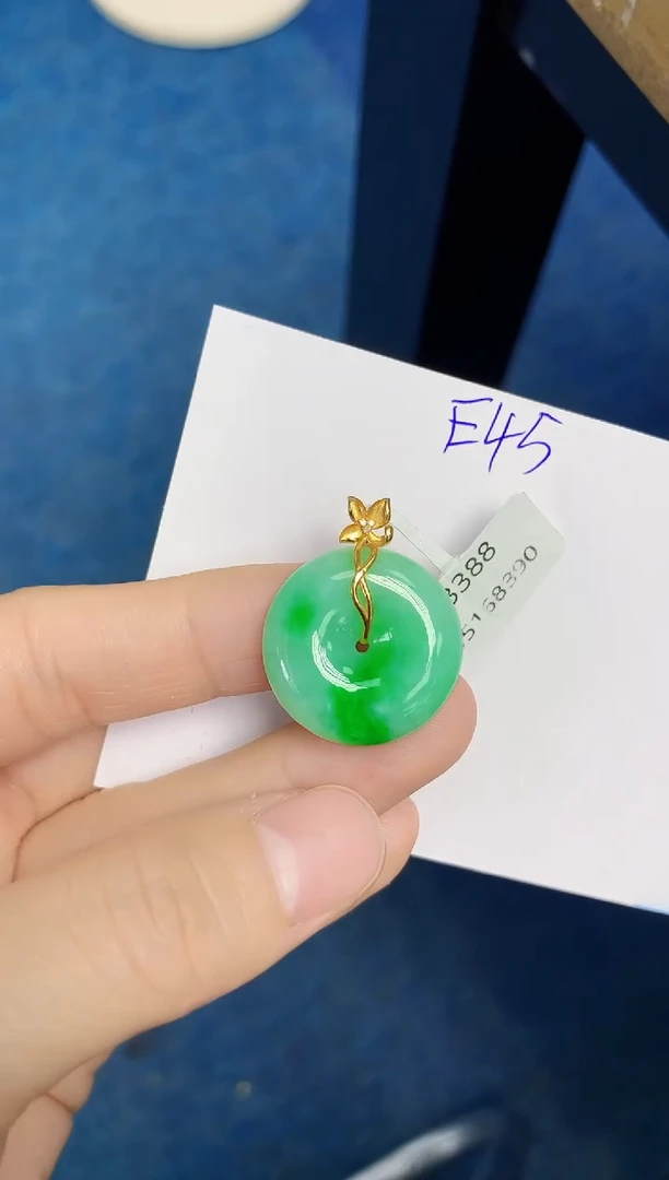 颈饰18K金镶嵌翡翠天然缅甸翡翠A货翡翠百元以上9元证书费自理