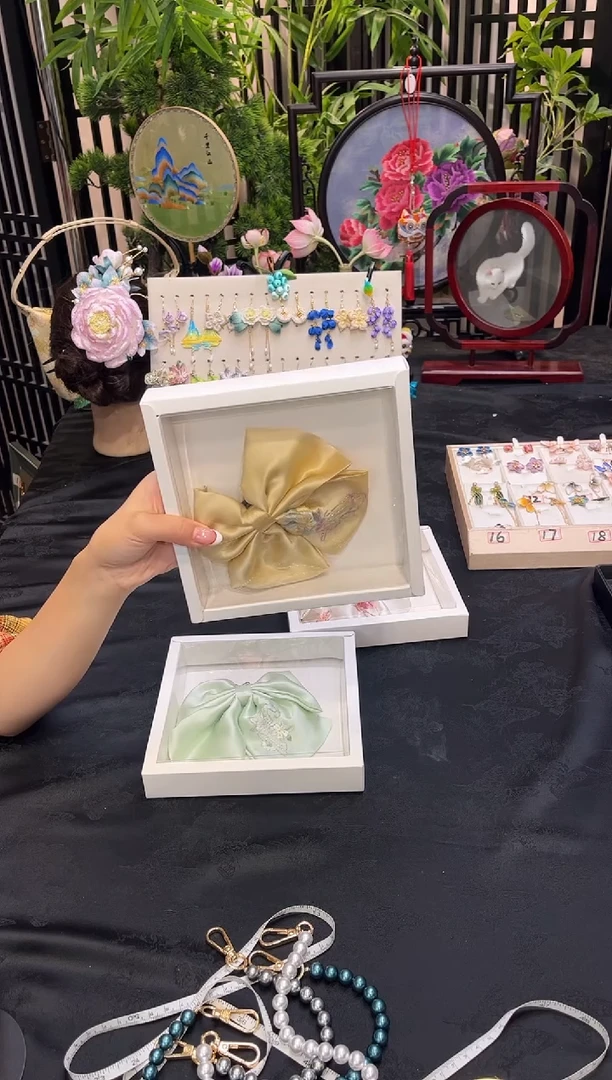 织绣小****糖非遗苏绣手工饰品