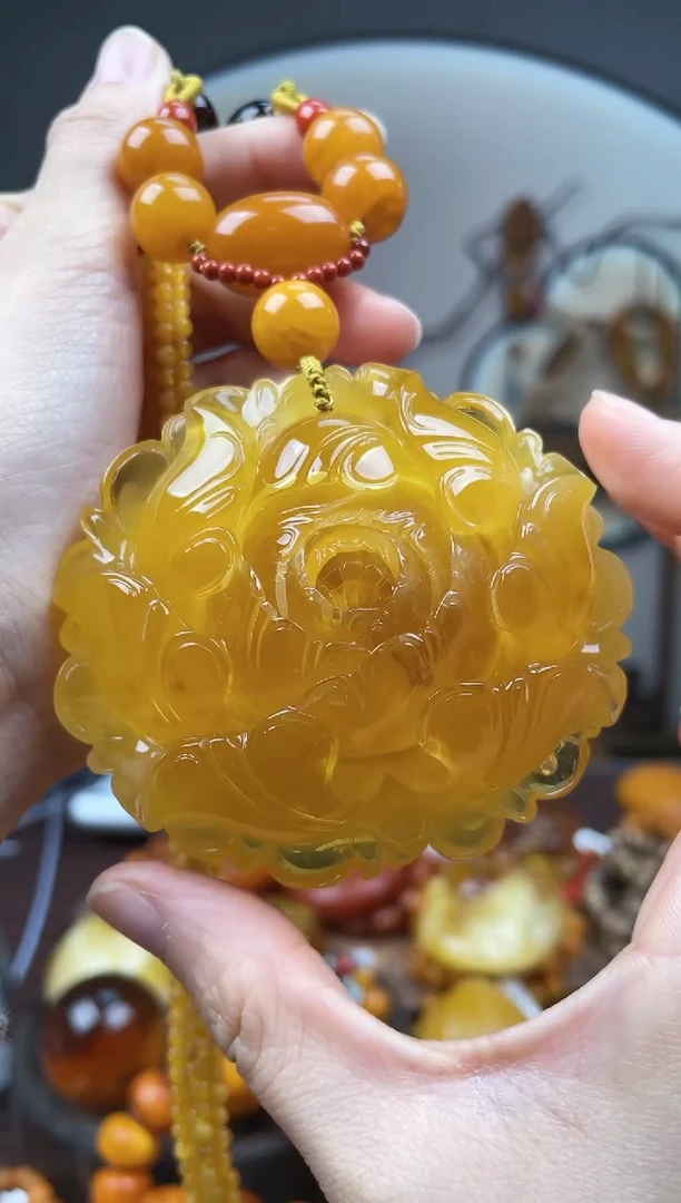 【闪购商品】琥珀裸石未镶嵌首饰 假1赔4 （多样性发货1件