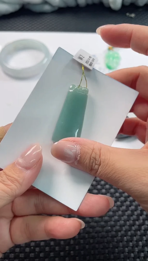 颈饰未镶嵌翡翠基地发货H 2200