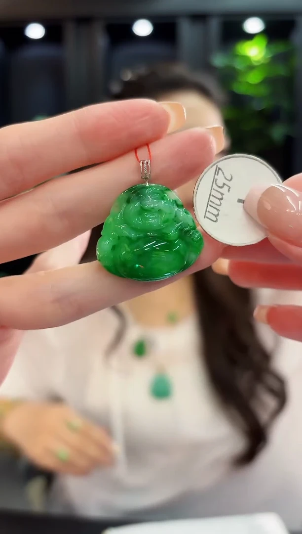 颈饰18K金镶嵌翡翠 缅料A货/支持复检/一件