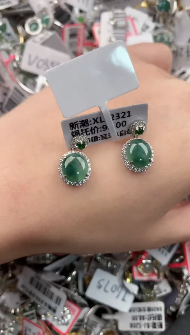 银S925镶嵌戒指翡翠999    10