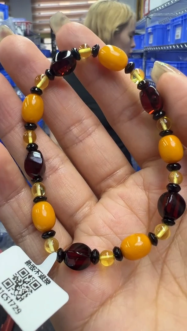 未镶嵌琥珀手链84秒拍号