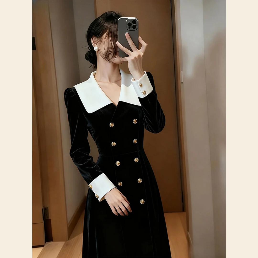 赫本风高级感黑色丝绒连衣裙女秋冬新款出席重要场合的小礼服裙子