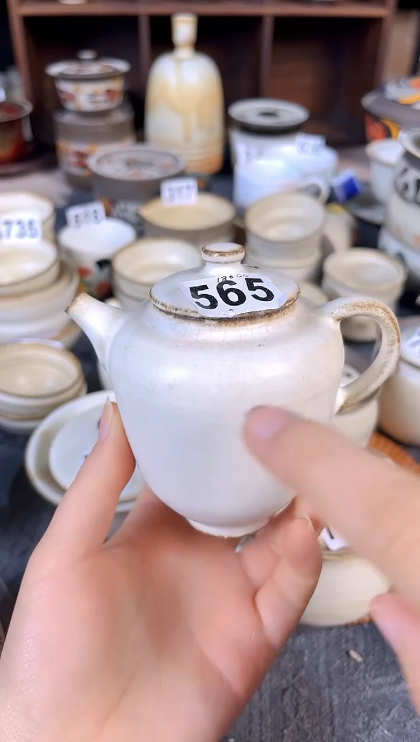 【闪购商品】陶八工微瑕粉引手工壶