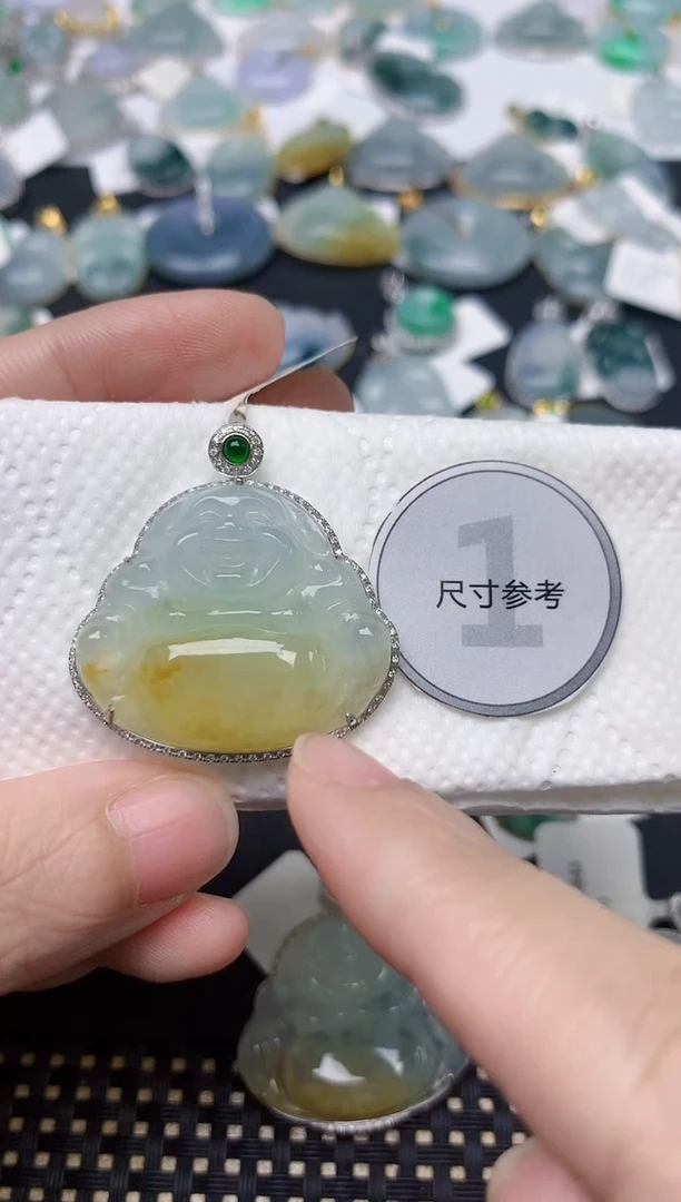 颈饰18K金镶嵌翡翠天然缅甸A货翡翠