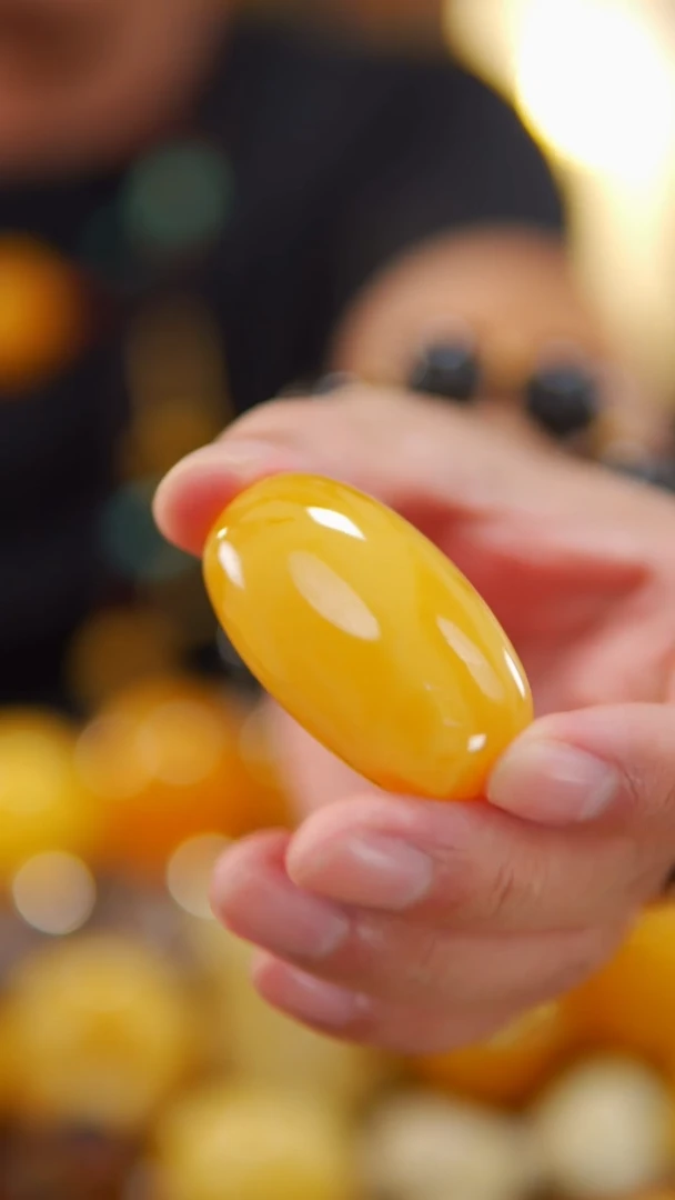 未镶嵌琥珀裸石25桶珠