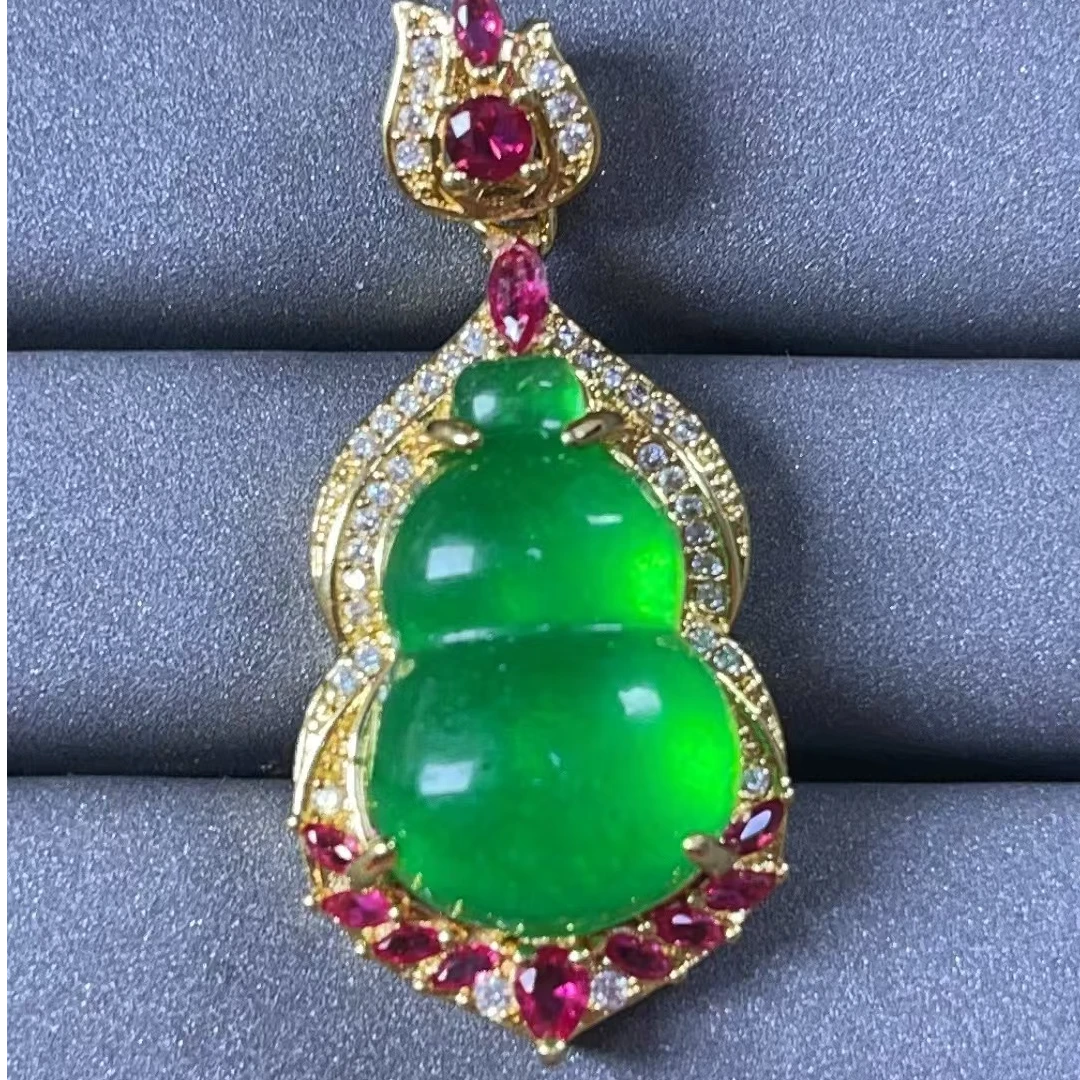 宝阁甄选绿葫芦豪镶吊坠296