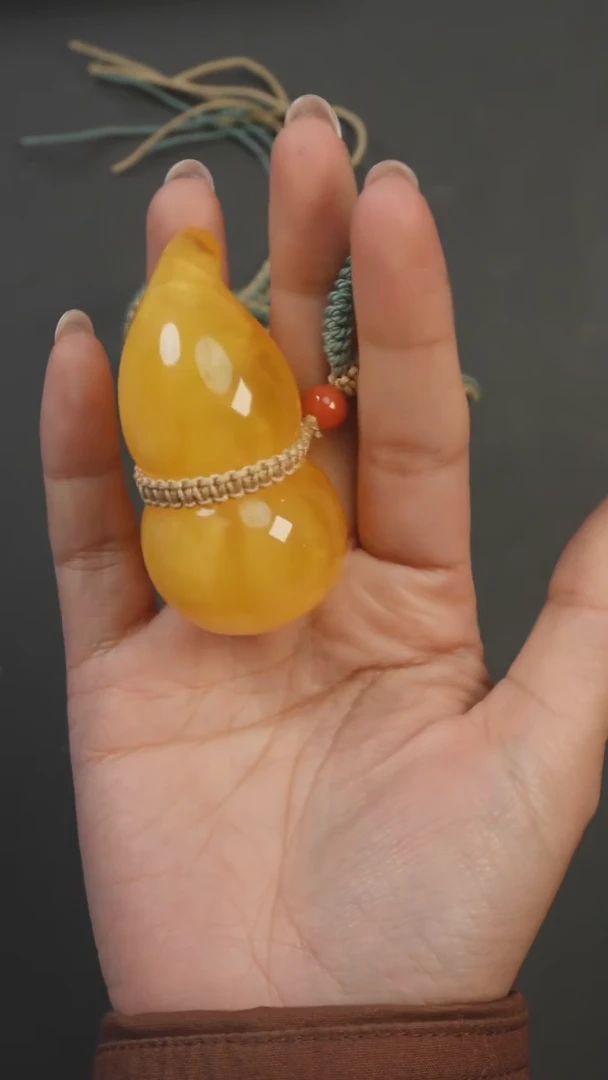 【闪购商品】蜜蜡裸石未镶嵌680905036