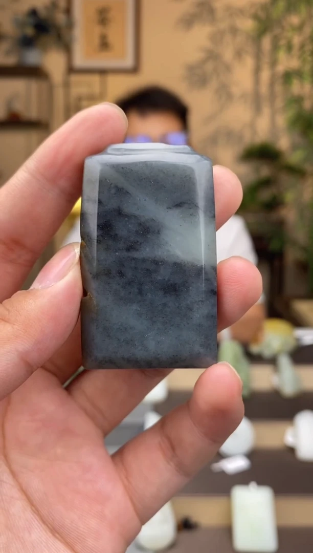 和田玉未镶嵌吊坠(不含链)1