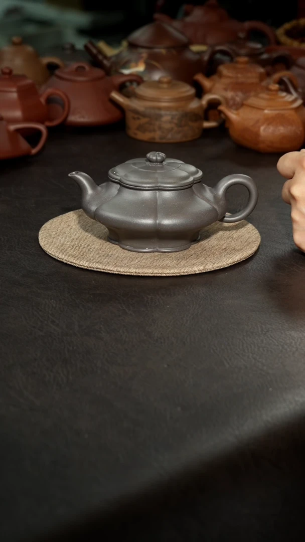 茶壶紫砂梅花虚扁，汪达明全手工制作，原矿老天青260cc