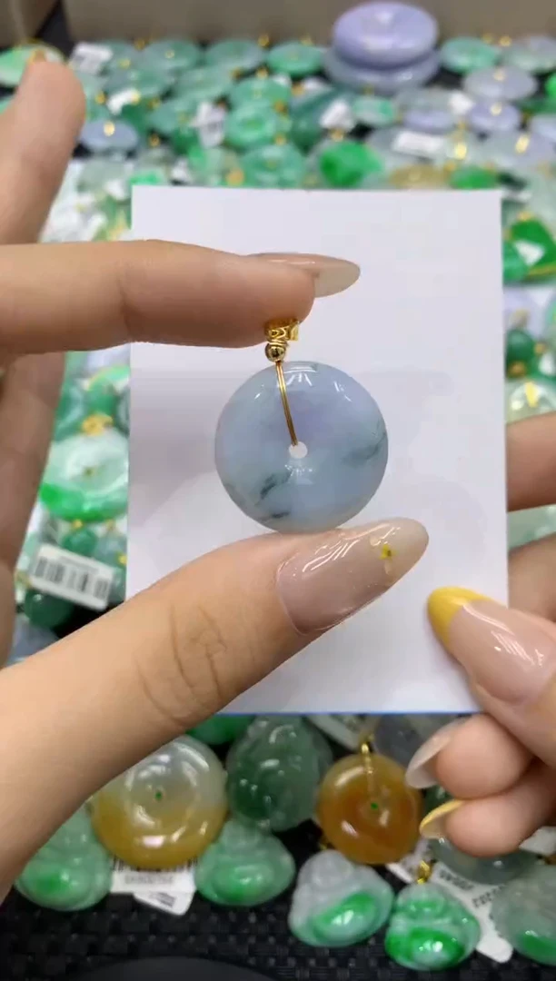 颈饰未镶嵌翡翠天然缅甸翡翠A货