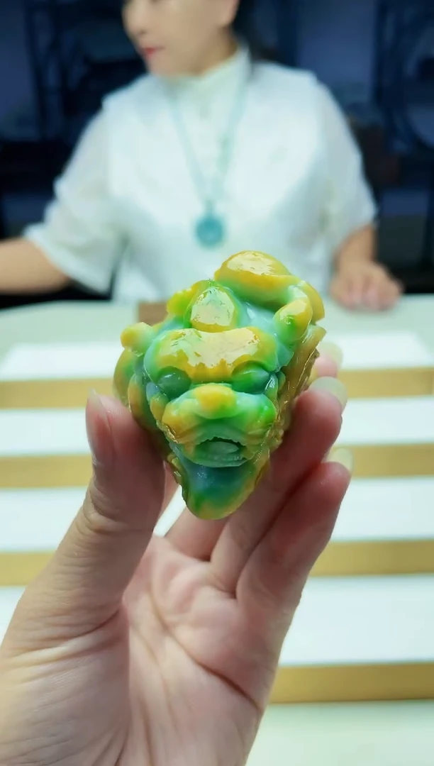 未镶嵌定制翡翠毛货09230185