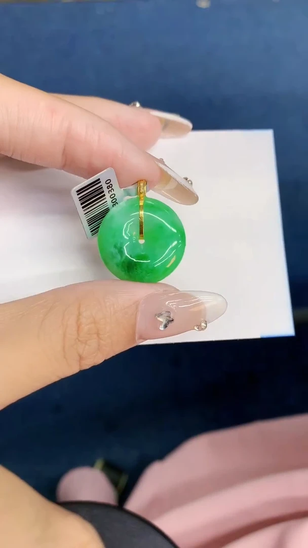 翡翠18K金镶嵌吊坠(不含链)1