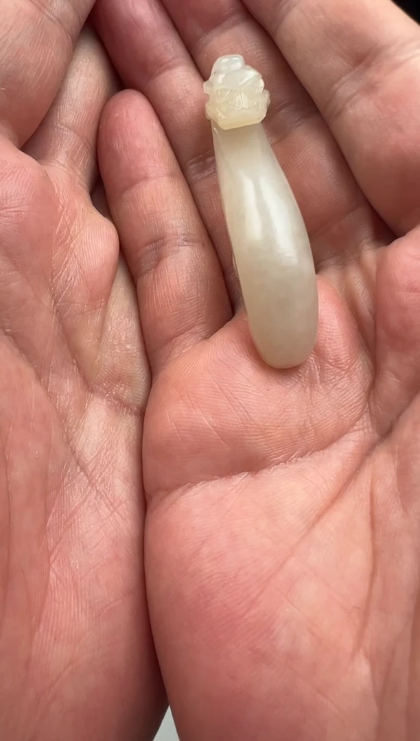 未镶嵌和田玉把件阿****暴龙首带钩