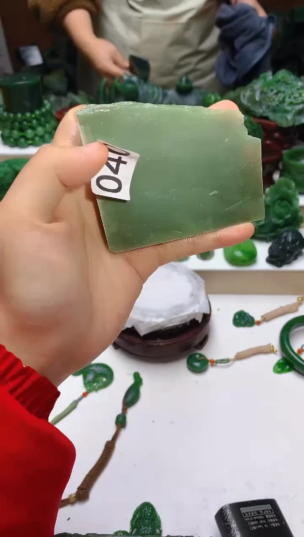 未镶嵌和田玉（碧玉）珠宝半成品1