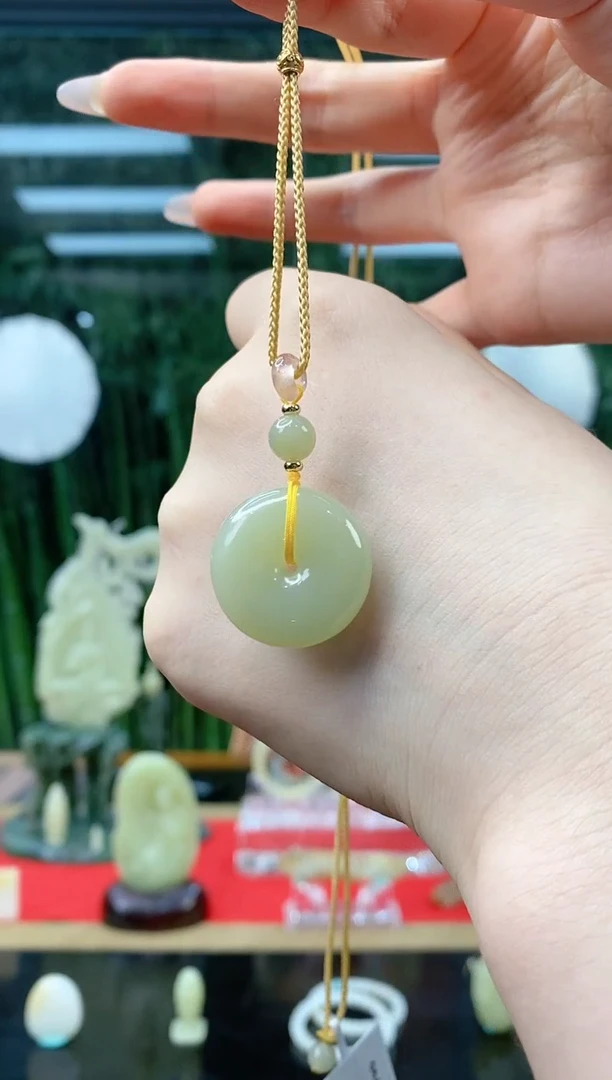 未镶嵌和田玉挂件闪购一级黄平安扣约24mm