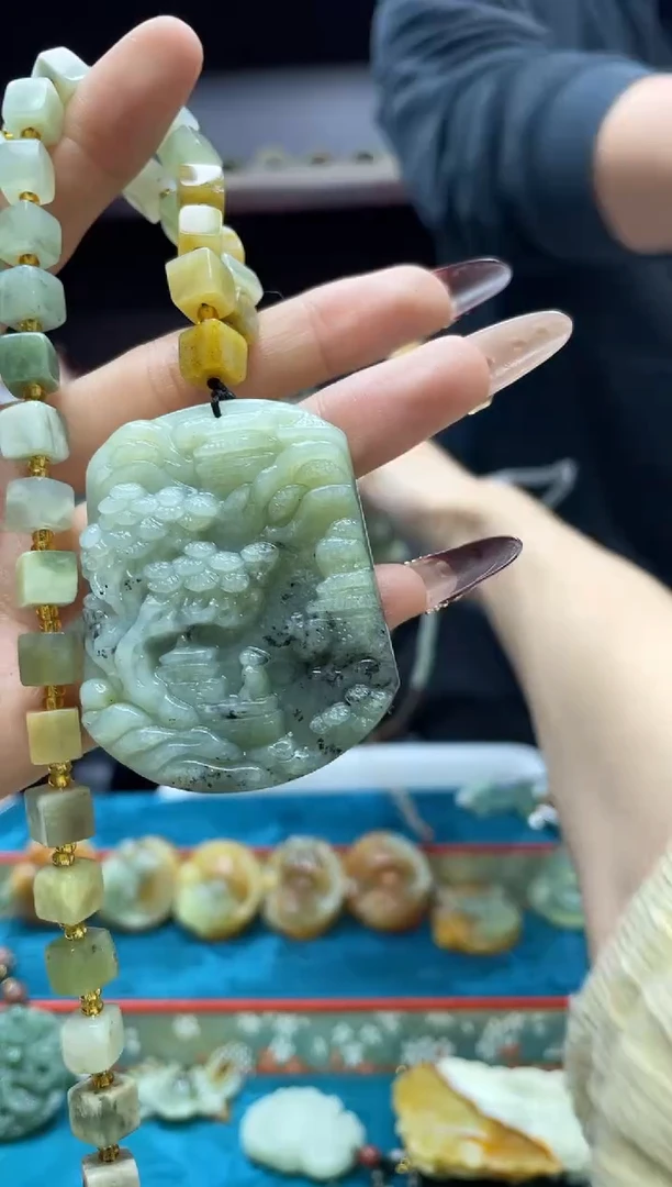 未镶嵌岫玉吊坠·