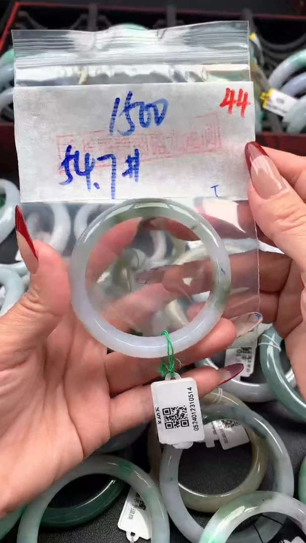 【闪购商品】定制翡翠未镶嵌毛货需精细抛光+多样性发货拍一发一