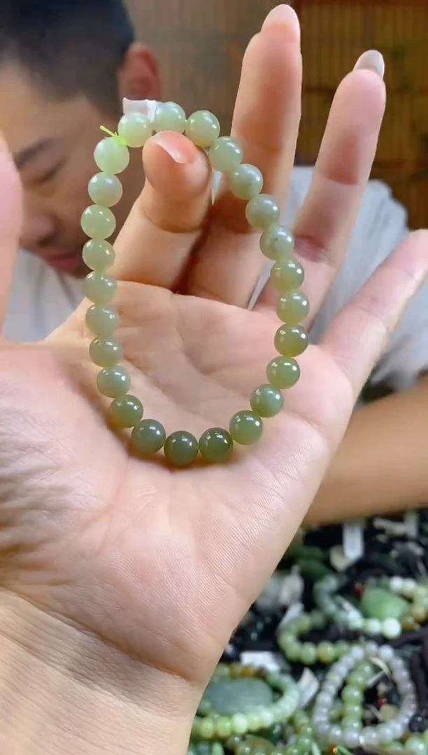 和田玉未镶嵌颈饰多样性发货，拍一发一
