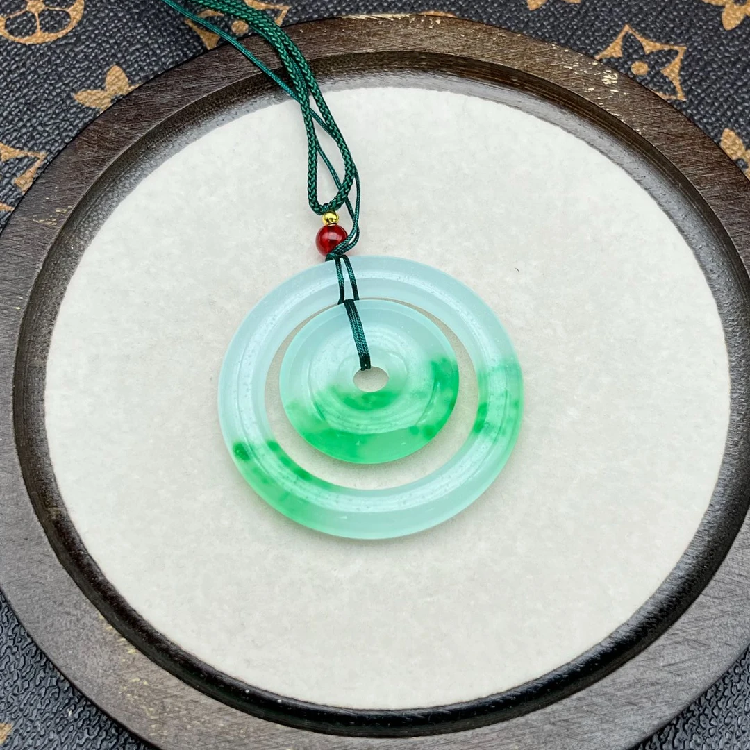 A24 飘花子母扣挂坠 时尚精美  (多样性发其一)