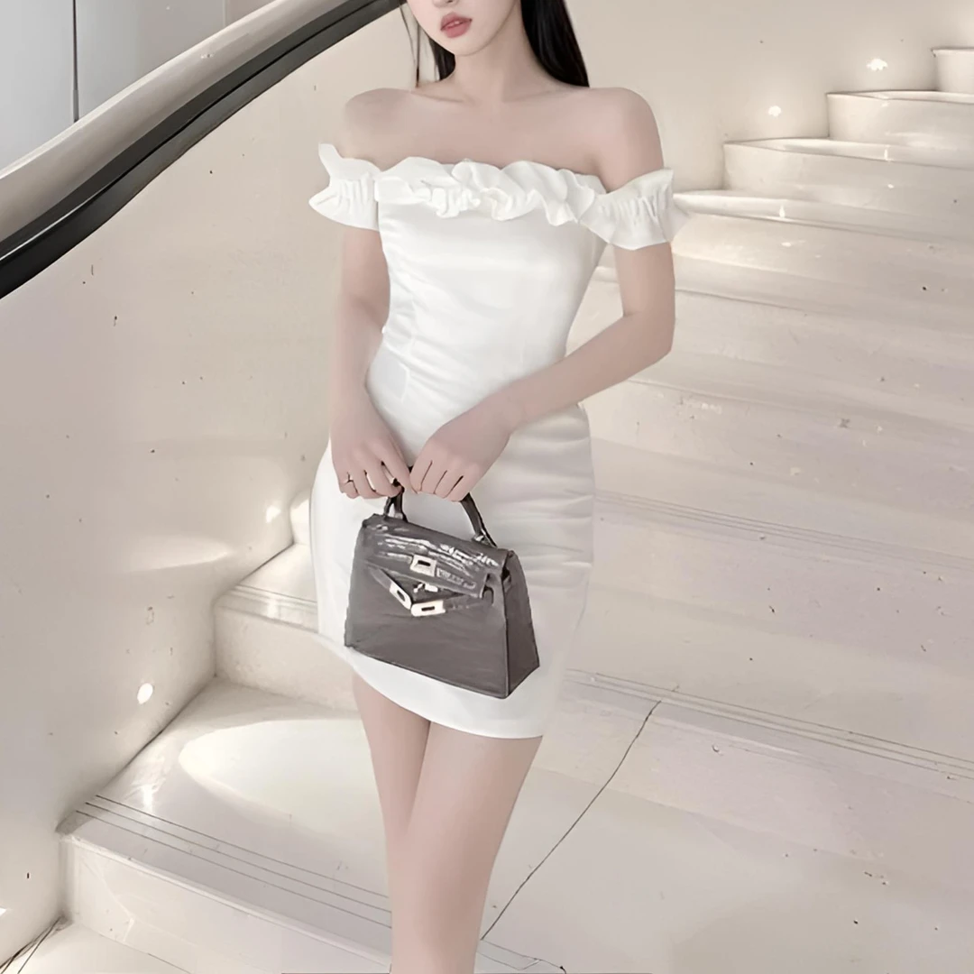 法式白色木耳边一字肩连衣裙夏季新款收腰显瘦裙子气质优雅包臀裙