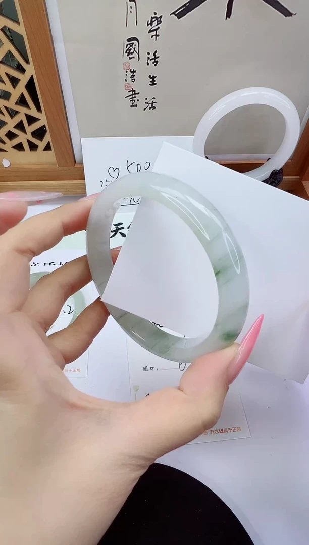 未镶嵌手镯石英质玉37-64/65