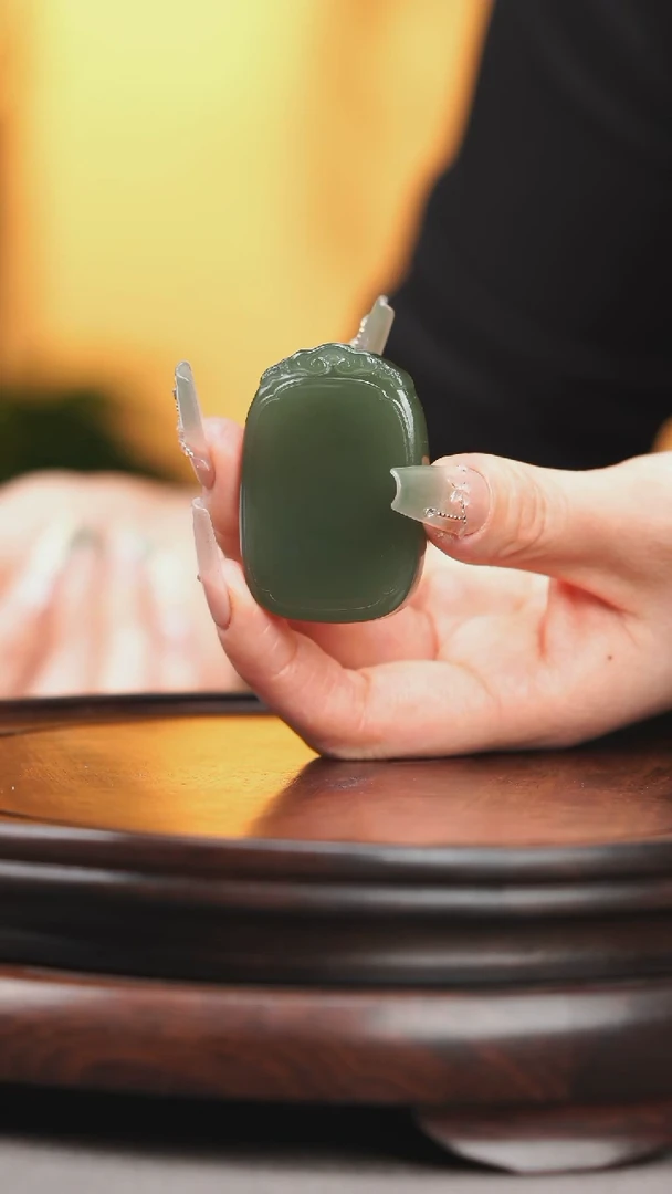 未镶嵌和田玉挂件