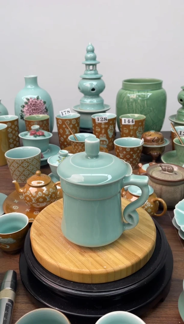 特价福利 微瑕 慧仙青瓷