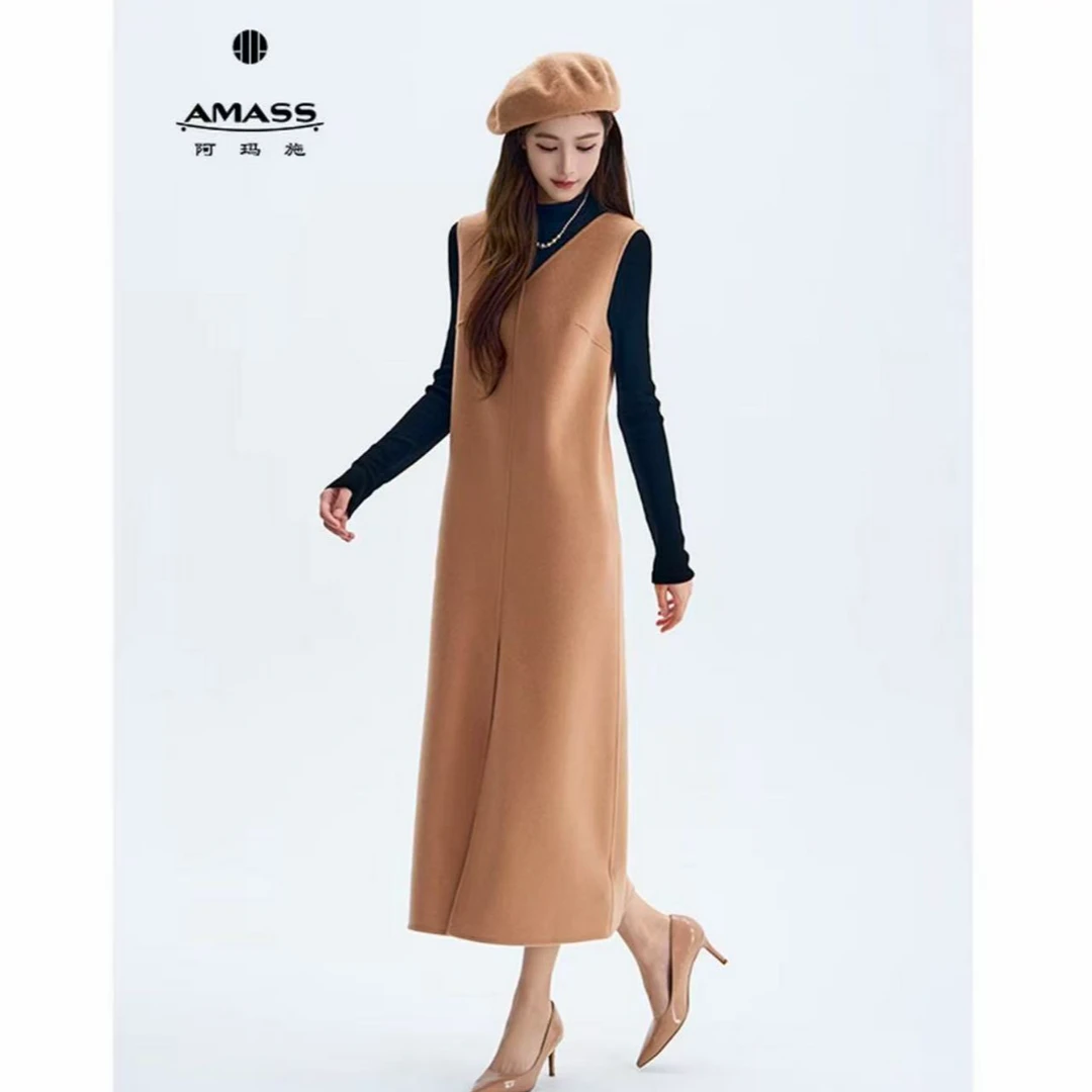 AMASS/阿玛施秋冬新款纯色H型裙长裙V领无袖时尚羊毛连衣裙550008