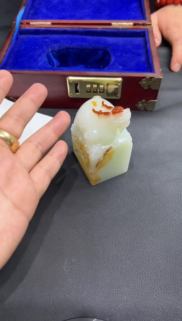 颈饰未镶嵌和田玉猎*57