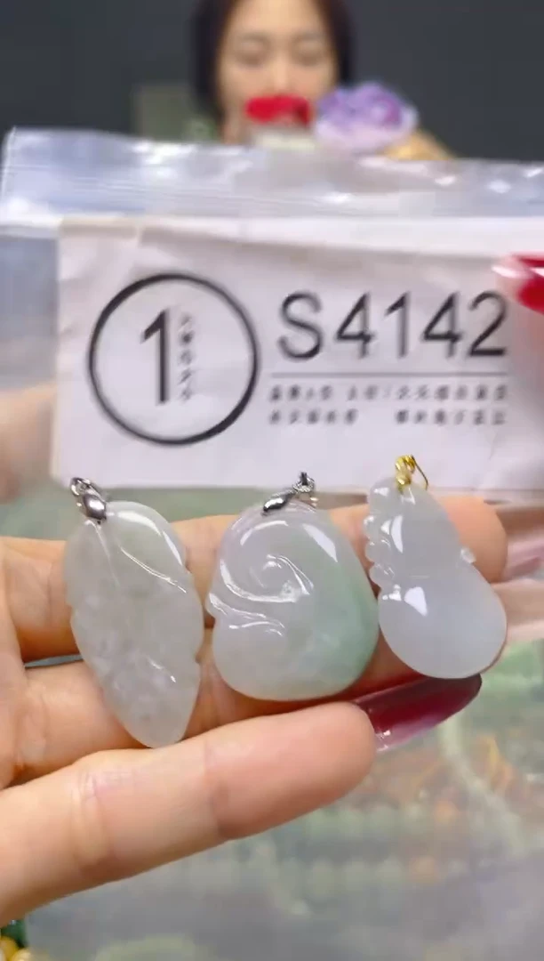 颈饰未镶嵌翡翠/S/翡翠A货，一件也是批发价