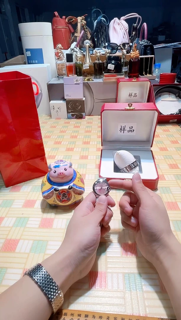 瓷片瓷器 库房到期 全部地板价@@1