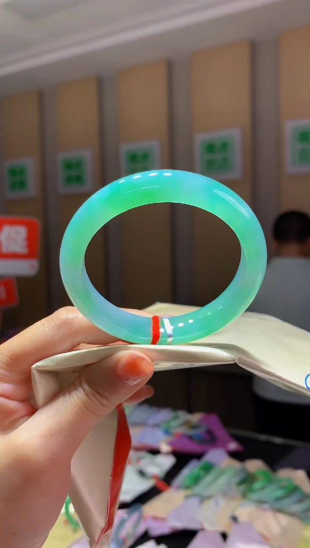 未镶嵌手镯翡翠-C124 圈口55 全款22万 定金2万