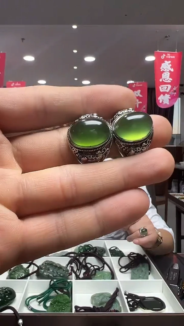 未镶嵌蛇纹石玉戒指a622/多样性发货其中发一