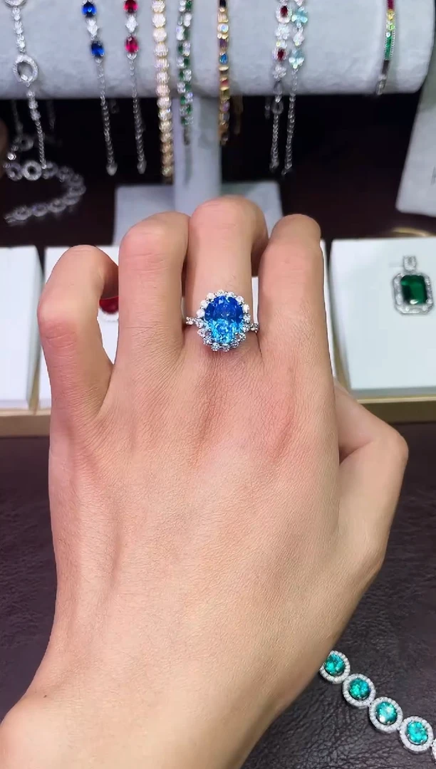 足铂镶嵌合成（培育）蓝宝石戒指/指环海蓝戒指