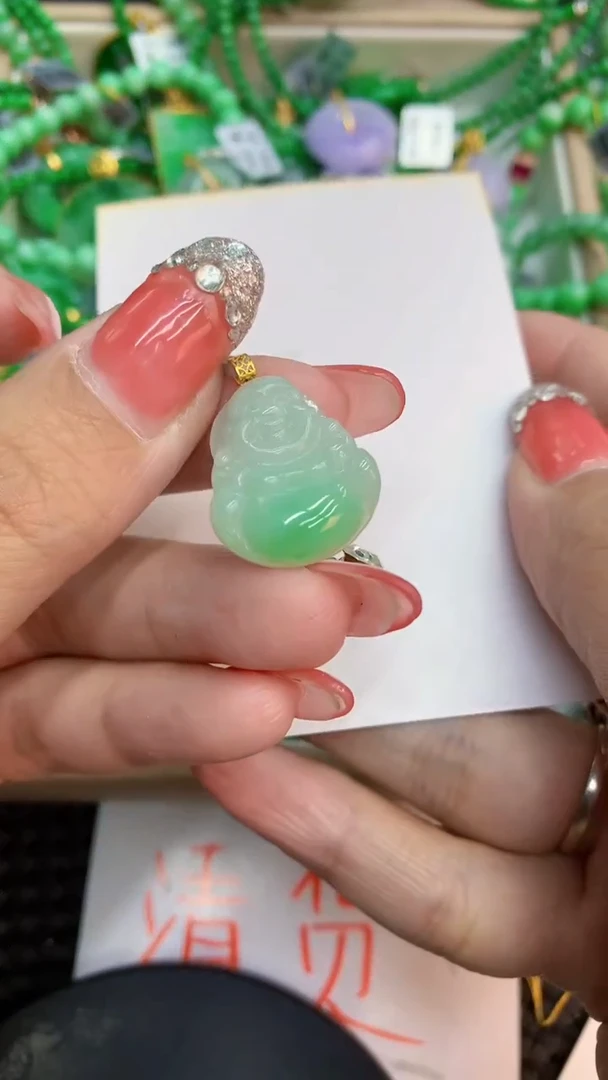 颈饰未镶嵌翡翠1