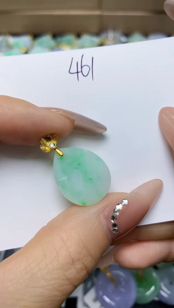 翡翠未镶嵌颈饰天然翡翠A货