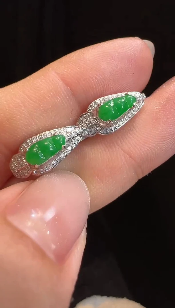 【闪购商品】翡翠耳饰18K金镶嵌耳饰