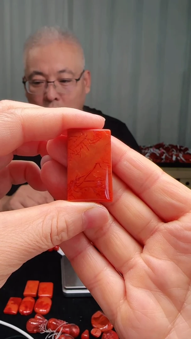 未镶嵌多样性发一件南红玛瑙瓦西无事牌