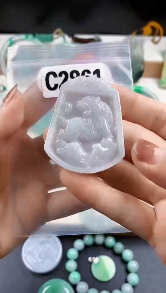 颈饰未镶嵌翡翠天然翡翠吊坠挂件